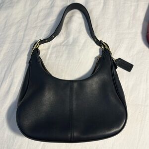 Vintage Coach Zoe legacy 9342